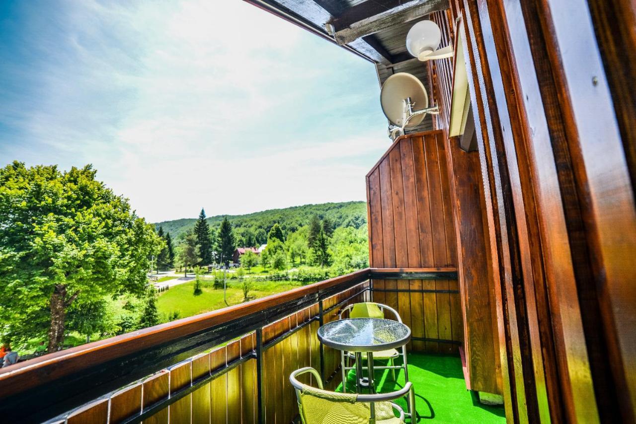 Sixteen Lakes Guest House 2イェゼルツェ エクステリア 写真