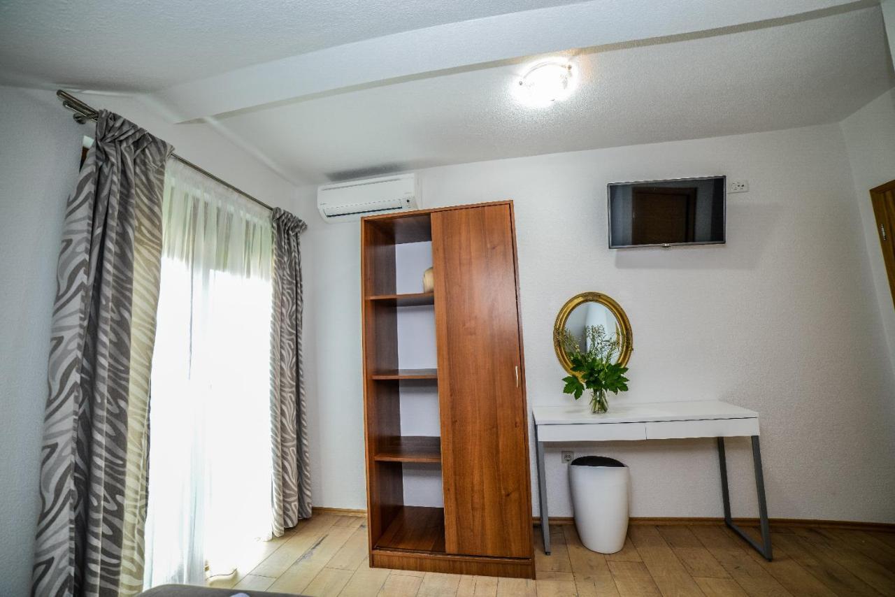 Sixteen Lakes Guest House 2イェゼルツェ エクステリア 写真